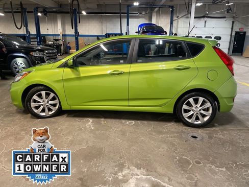 Used 2012 Hyundai Accent SE image 8