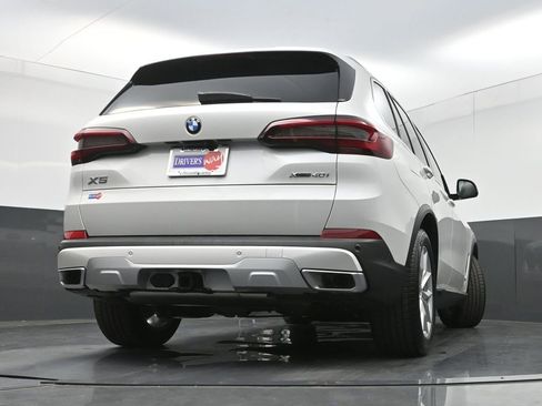 Used 2023 BMW X5 xDrive40i w/ Premium Package AWD/4WD image 33