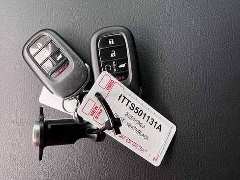 Certified 2025 Honda Pilot EX-L image 44