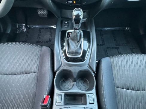Used 2019 Nissan Rogue SV w/ Premium Package AWD/4WD image 32