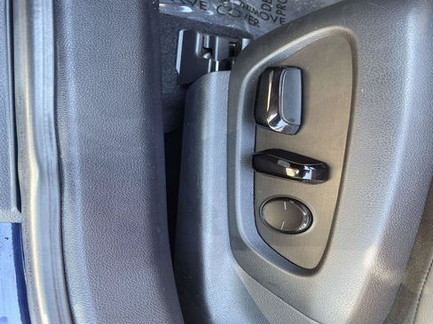 Used 2025 Lexus ES 300h w/ Premium Package FWD image 20