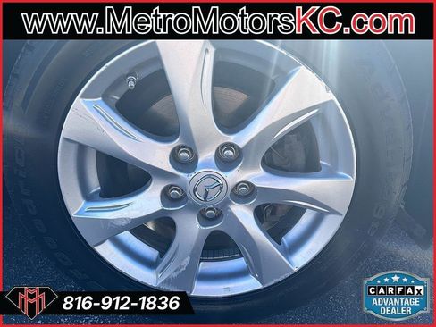 Used 2010 MAZDA MAZDA3 i Touring image 21