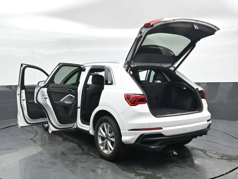 Used 2023 Audi Q3 2.0T Premium image 53