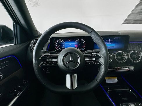 New 2026 Mercedes-Benz GLB 250 image 11
