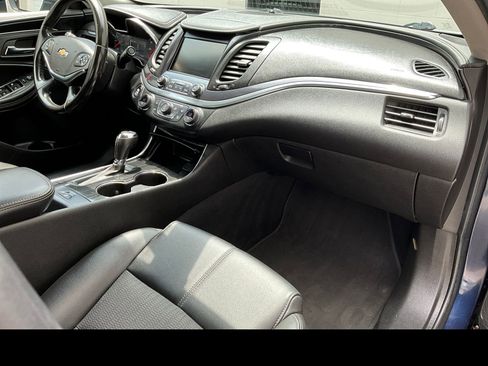 Used 2018 Chevrolet Impala LT FWD image 8