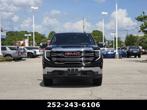 Used 2024 GMC Sierra 1500 SLT w/ SLT Premium Package AWD/4WD image 2