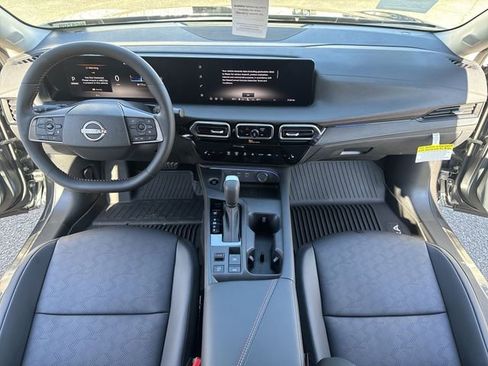 New 2026 Nissan Sentra SR w/ SR Premium Package FWD image 9