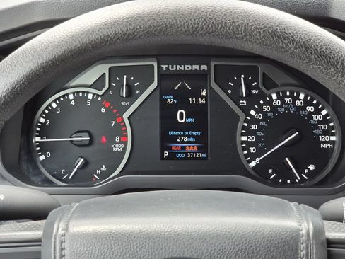 Used 2025 Toyota Tundra SR AWD/4WD image 15