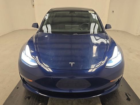 Used 2020 Tesla Model 3 Standard Range Plus RWD image 3