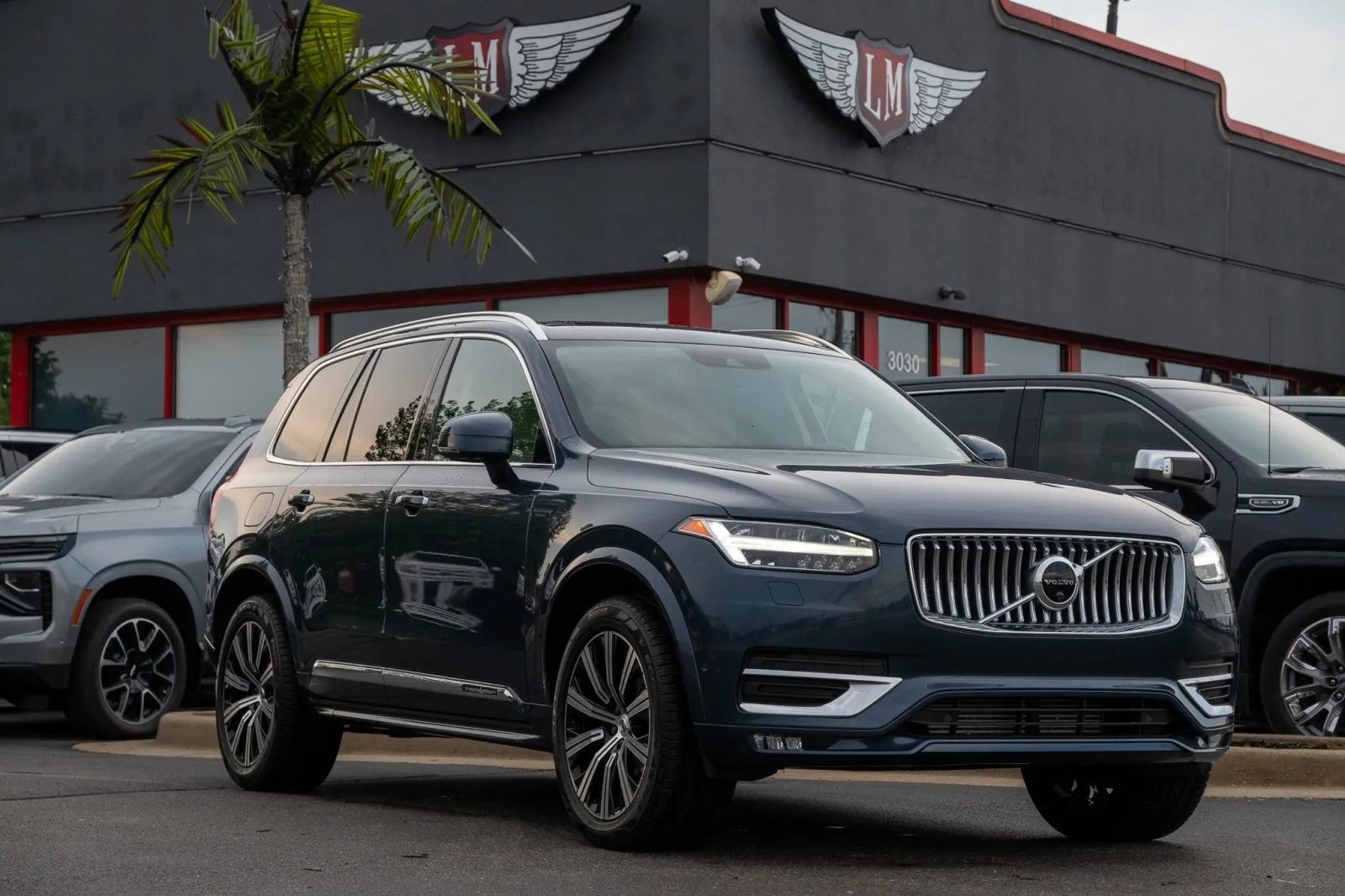 Used 2020 Volvo XC90 T6 Inscription AWD/4WD image 1