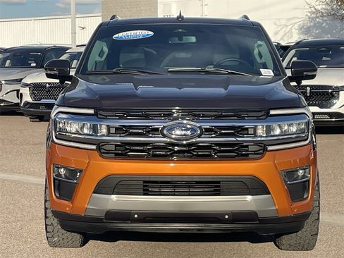 Used 2024 Ford Expedition Limited image 8