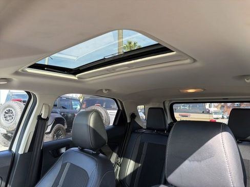 Used 2020 Ford EcoSport SES w/ SES Black Appearance Package image 18