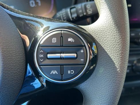 Used 2025 Kia Soul S image 22