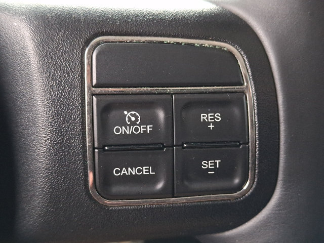 Used 2014 Jeep Wrangler Unlimited Sahara w/ Dual Top Group AWD/4WD image 21