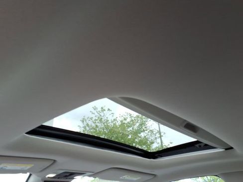 Certified 2024 Honda HR-V EX-L image 5