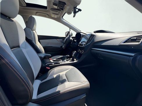 Used 2023 Subaru Crosstrek 2.5i Limited AWD/4WD image 30