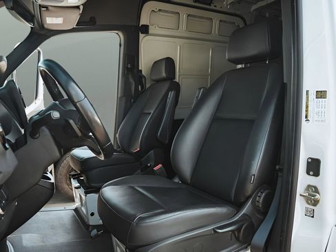 Used 2020 Mercedes-Benz Sprinter 2500 image 10