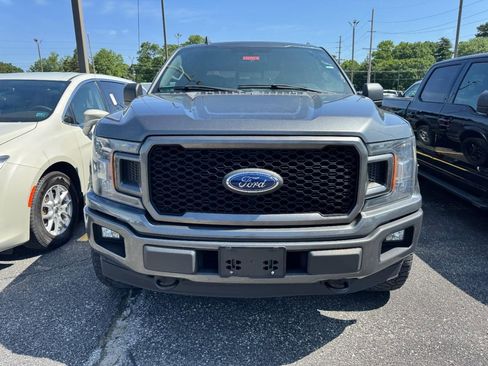 Used 2018 Ford F150 XLT w/ Equipment Group 302A Luxury AWD/4WD image 3