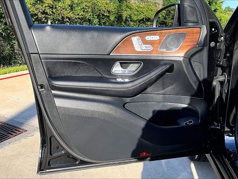 Used 2025 Mercedes-Benz GLE 350 4MATIC image 25