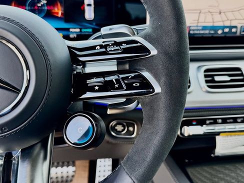New 2026 Mercedes-Benz GLE 63 AMG S image 23