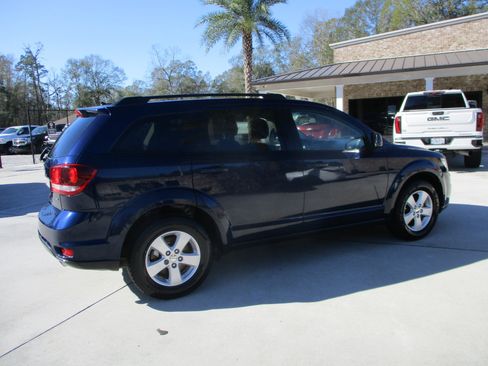 Used 2017 Dodge Journey SXT w/ Comfort/Convenience Group image 25