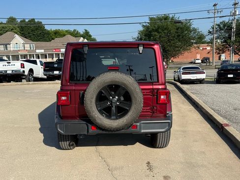 Used 2021 Jeep Wrangler Unlimited Sahara AWD/4WD image 7