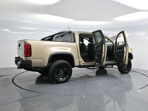 Used 2022 Chevrolet Colorado ZR2 w/ ZR2 Dusk Special Edition image 4