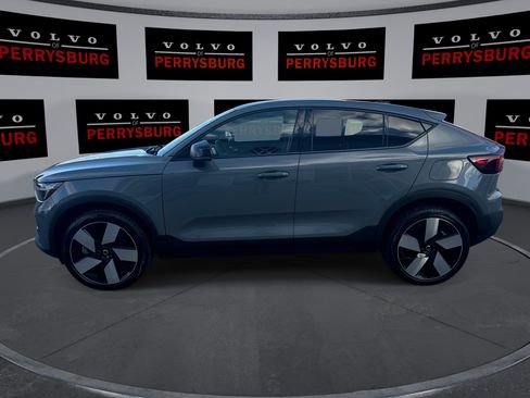 Used 2023 Volvo C40 P8 Recharge Ultimate image 5