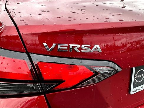 Used 2025 Nissan Versa SV w/ Trunk Package FWD image 14