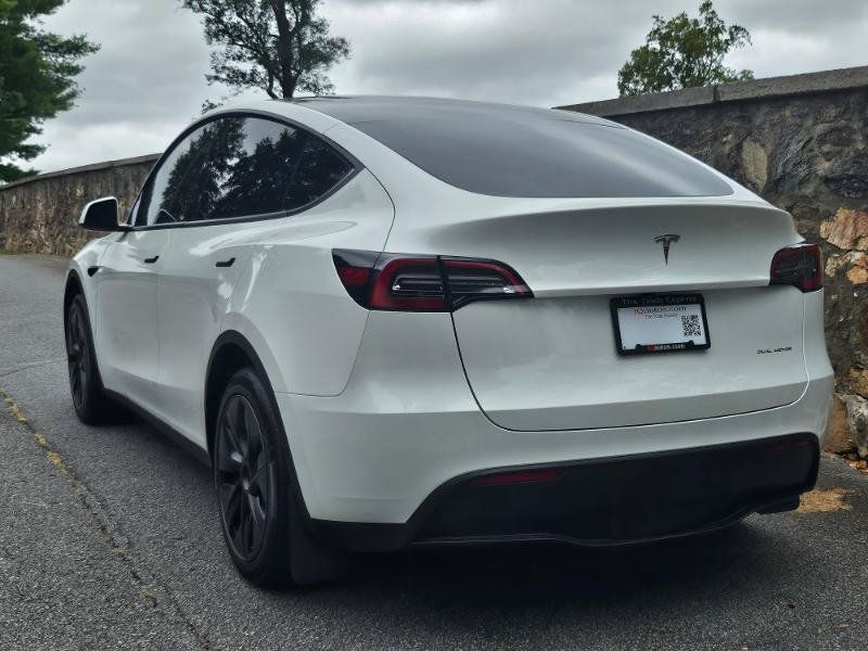 Used 2025 Tesla Model Y Long Range AWD/4WD image 13