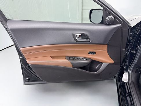 Used 2020 Acura ILX w/ Premium Package image 22