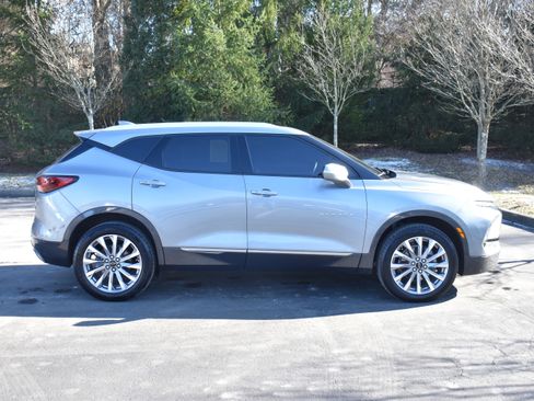 Used 2023 Chevrolet Blazer Premier image 35