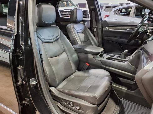 Used 2023 Cadillac XT5 Sportv w/ Technology Package image 11