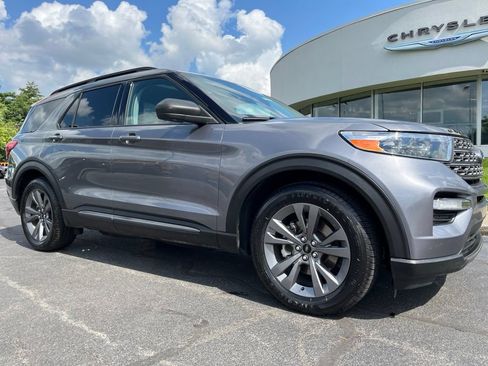 Used 2021 Ford Explorer XLT w/ Equipment Group 202A RWD image 50