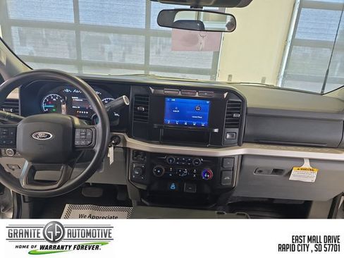 Used 2024 Ford F350 XLT AWD/4WD image 13