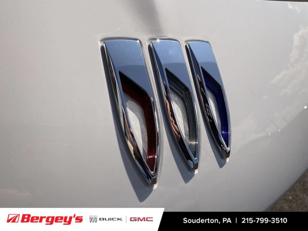 Used 2025 Buick Encore GX Preferred w/ Comfort Package AWD/4WD image 35