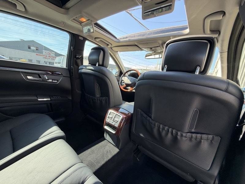 Used 2007 Mercedes-Benz S 550 image 30