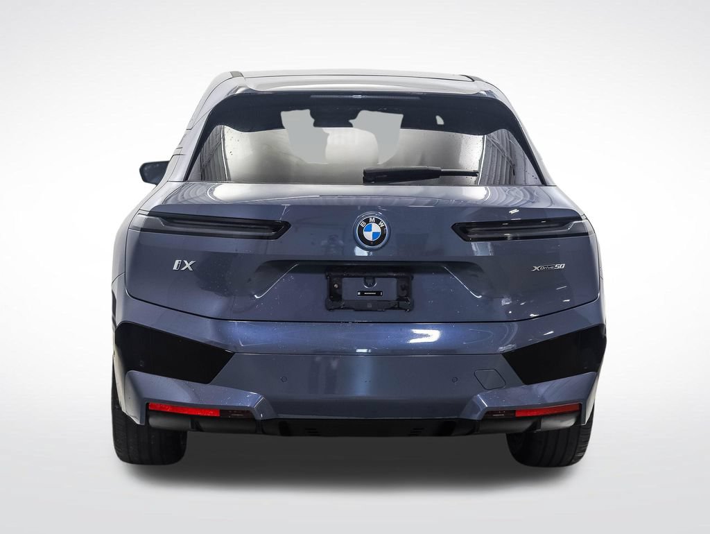 Certified 2024 BMW iX xDrive50 w/ Premium Package AWD/4WD image 4