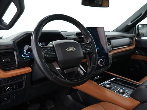 Used 2023 Ford Expedition Max Platinum AWD/4WD image 31