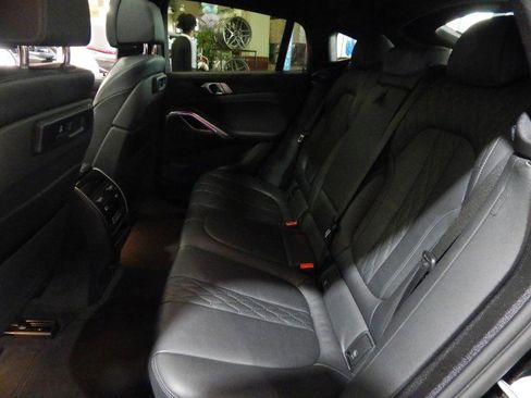 Used 2023 BMW X6 xDrive40i w/ M Sport Package image 39