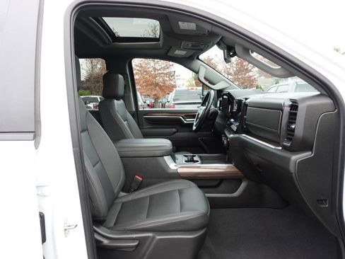 Used 2024 Chevrolet Silverado 2500 LT w/ All Star Edition image 38