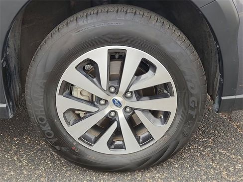 Certified 2025 Subaru Outback image 7