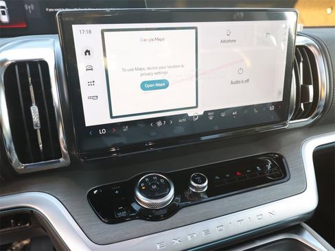 New 2025 Ford Expedition Max Platinum w/ Driver's Package image 21