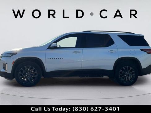 Used 2023 Chevrolet Traverse RS FWD image 6