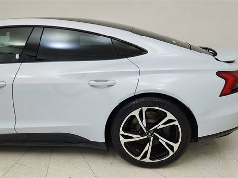 Used 2023 Audi e-tron GT Premium Plus w/ Performance Package image 10