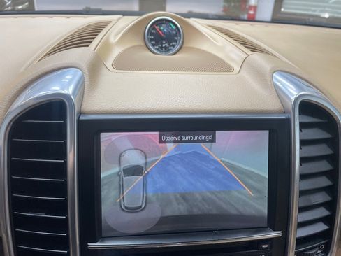 Used 2012 Porsche Cayenne image 23