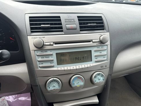 Used 2007 Toyota Camry LE FWD image 32