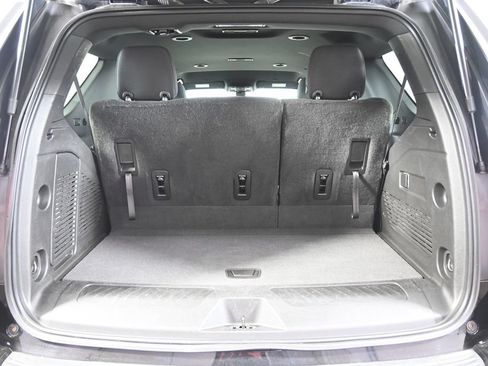 Used 2022 GMC Yukon SLE AWD/4WD image 17