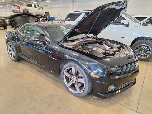 Used 2010 Chevrolet Camaro SS w/ RS Package RWD image 5