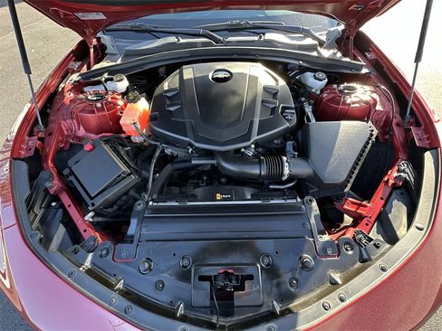 Used 2021 Chevrolet Camaro LT image 24